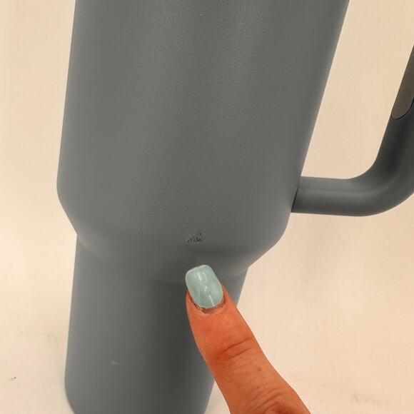 Stanley Blue The Quensher H2.0 The Flowstate 40 oz Tumbler NWOT - Picture 7 of 8